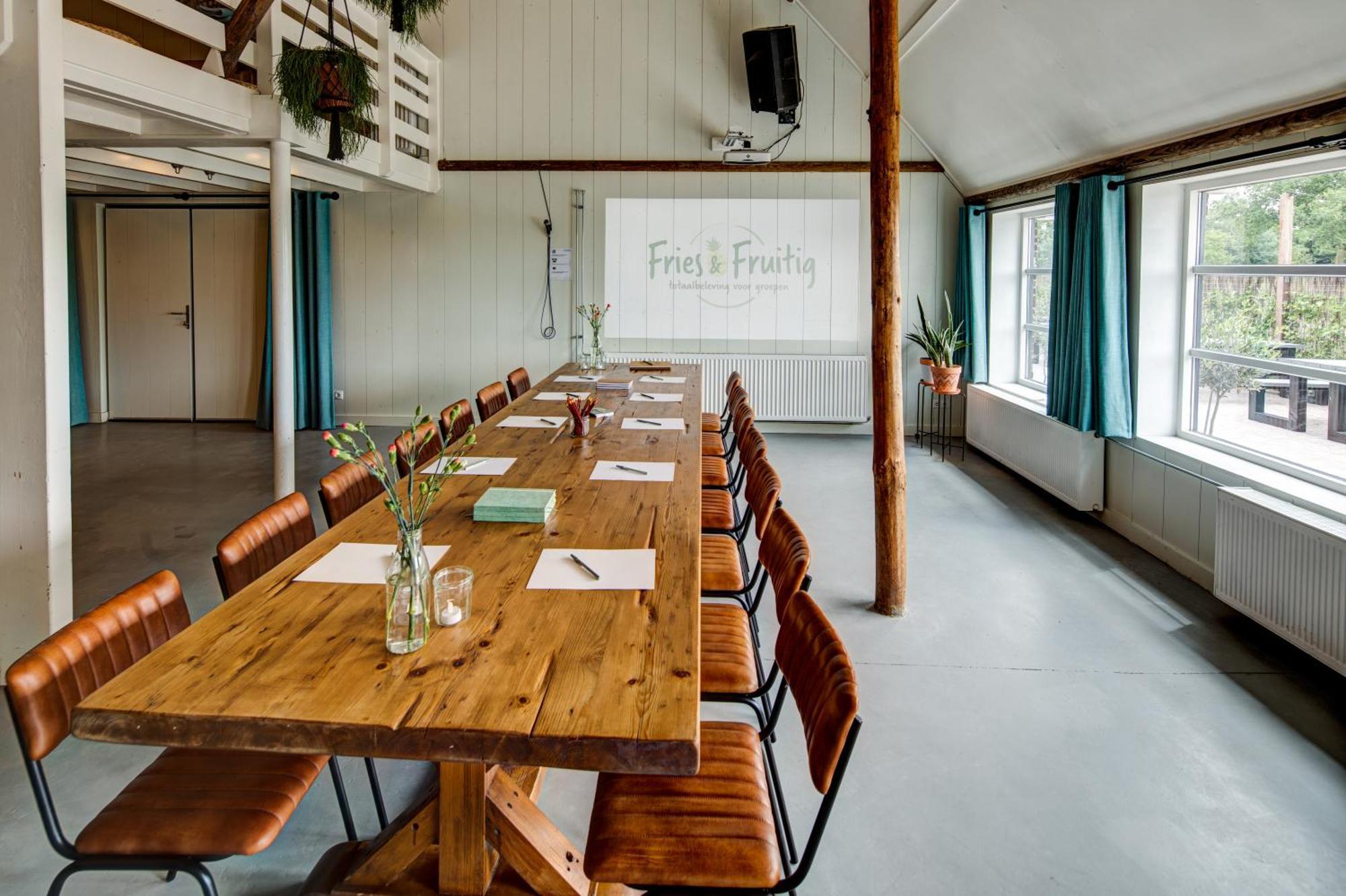 Groepsaccommodatie Fries En Fruitig Nijhuizum エクステリア 写真